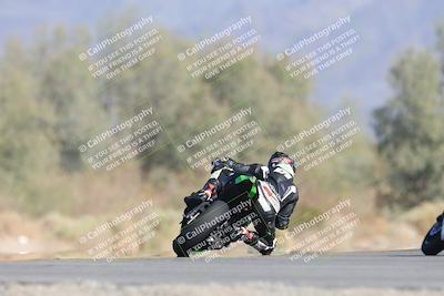 media/Oct-04-2025-CVMA (Sat) [[408bcdd6e4]]/Race 13-Amateur Supersport Open/